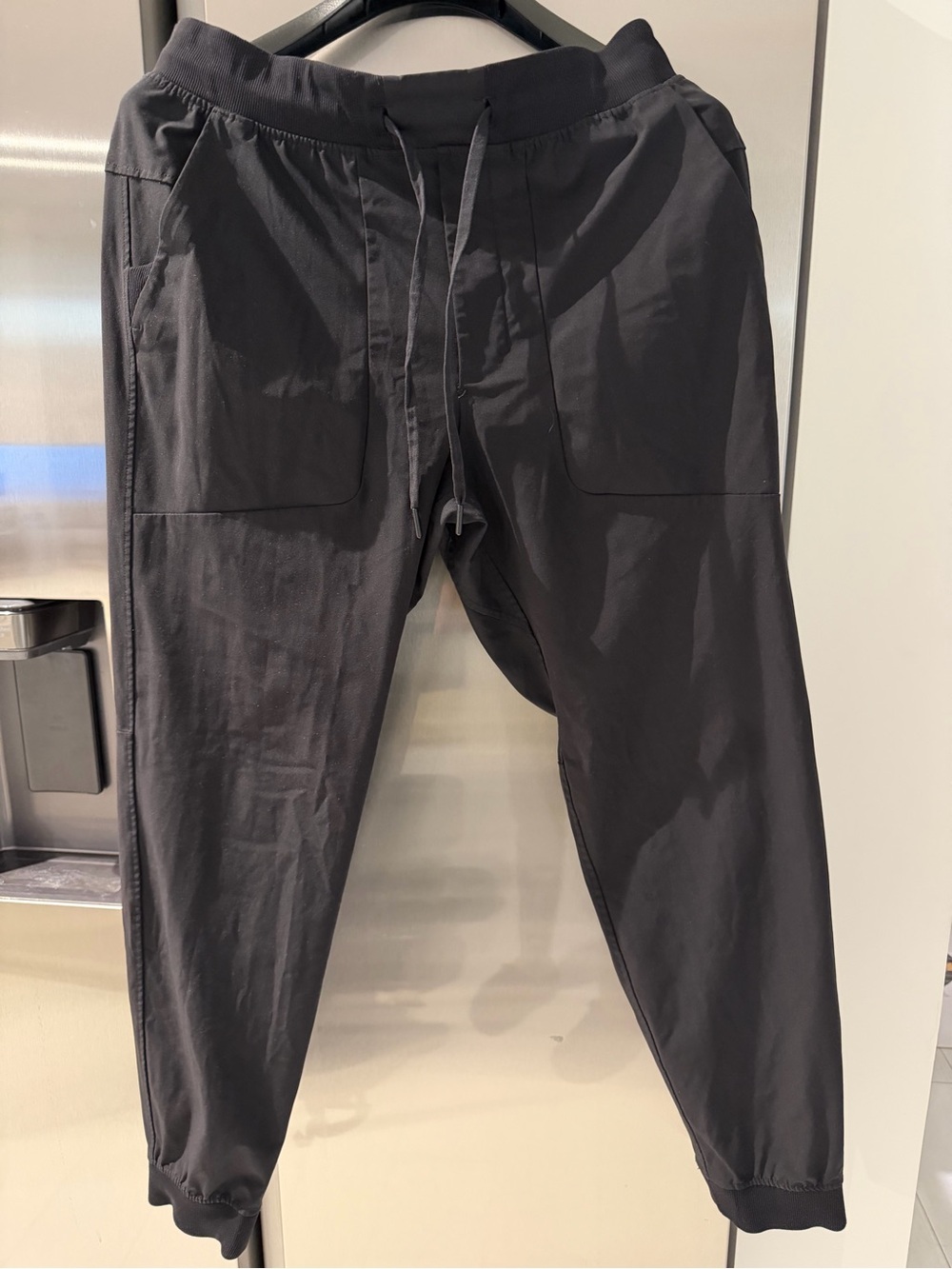 Lululemon "ABC Jogger" in Black sz L